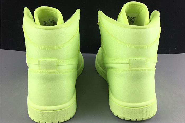 Air Jordan 1 WMNS“Barely Volt”AH7389-700