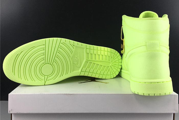 Air Jordan 1 WMNS“Barely Volt”AH7389-700