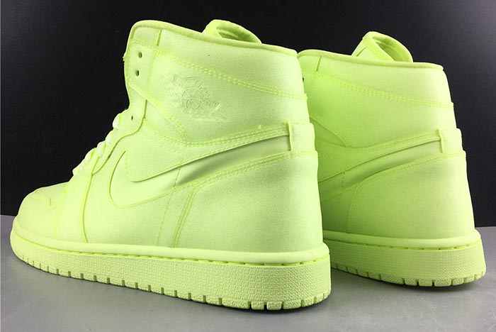 Air Jordan 1 WMNS“Barely Volt”AH7389-700