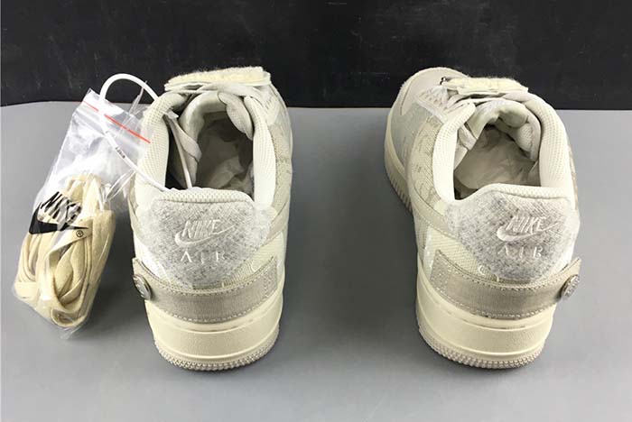 NIKE AIR FORCE1 TRAVIS SCOTT