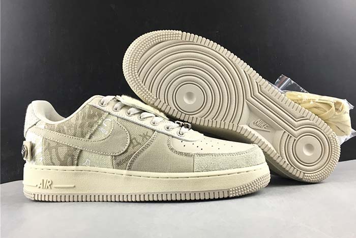 NIKE AIR FORCE1 TRAVIS SCOTT