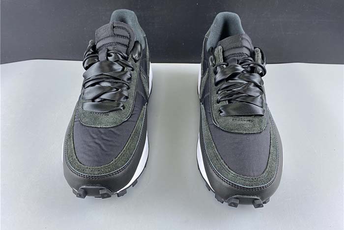 NIKE LD WAFFLE SACAI BLACK NYLON
