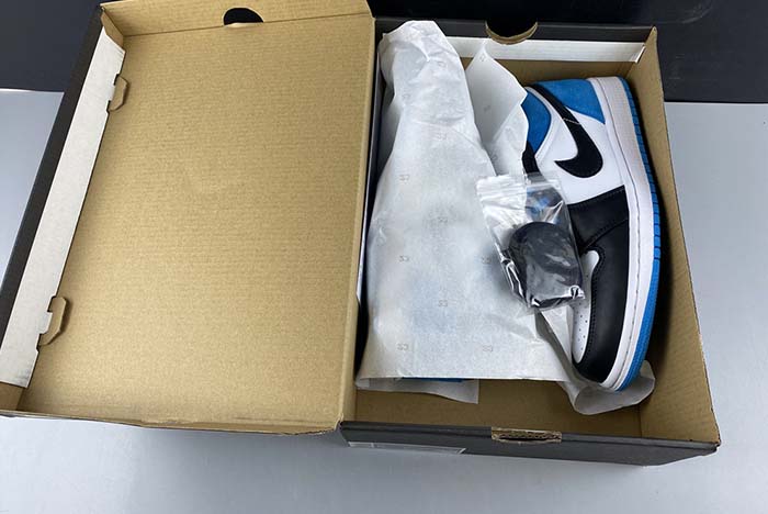 Air Jordan 1 Low “Laser Blue”