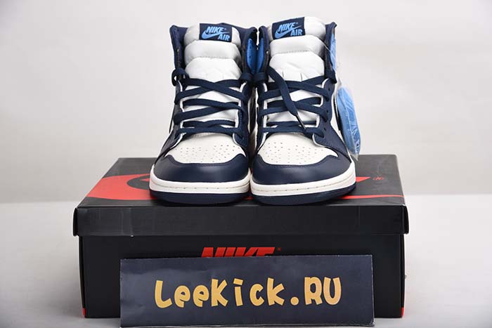 AIR JORDAN 1 OBSIDIAN UNIVERSITY BLUE 555088-140