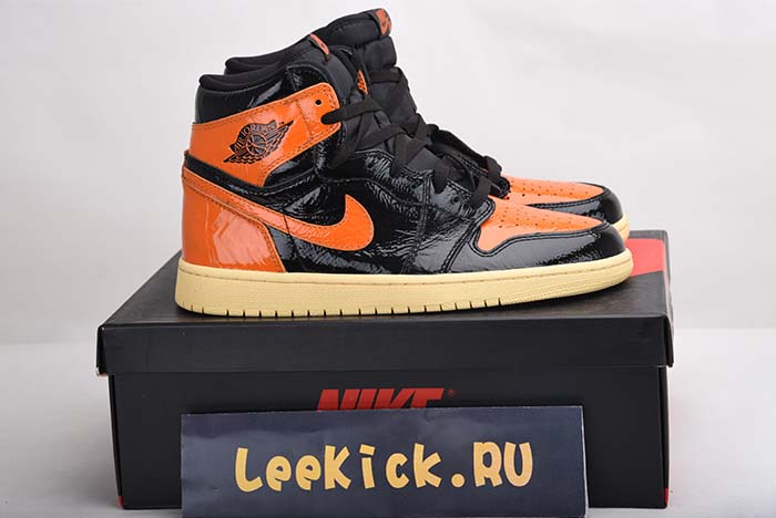 AIR JORDAN 1 SHATTERED BACKBOARD 3.0 555088-028