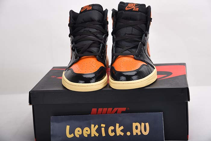 AIR JORDAN 1 SHATTERED BACKBOARD 3.0 555088-028