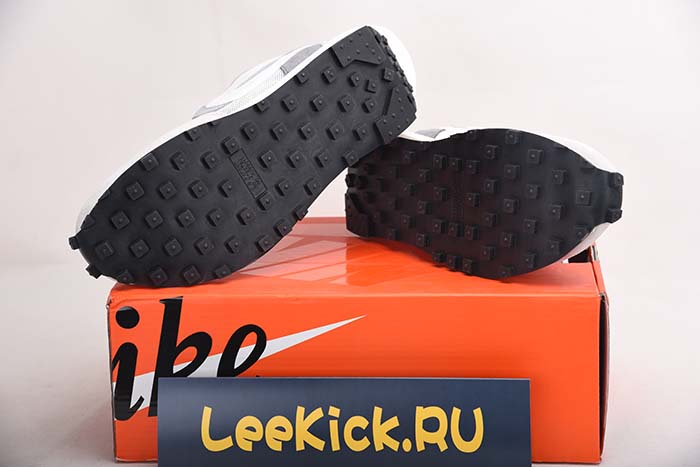 SACAI NIKE LDV WAFFLE GREY BV0073-100