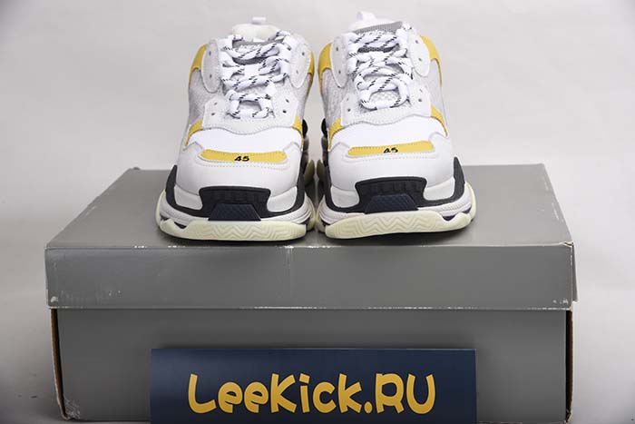 Ba*len*cia*ga 17fw triple s mens 483523-w06e3-7073