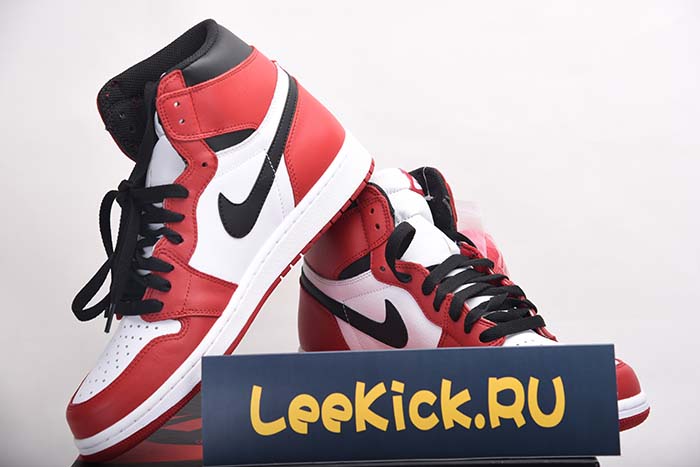 Air Jordan 1 Retro High OG Chicago Red 555088-101