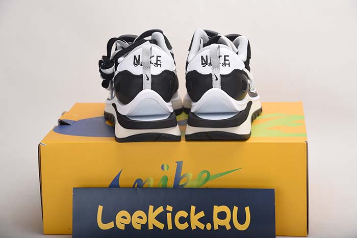 SACAI X NIKE LDWAFFLE / BLACK CV1363-100