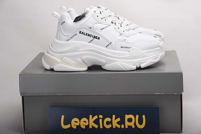 Ba*len*cia*ga triple s trainers white letters 541624 w09o1 8013
