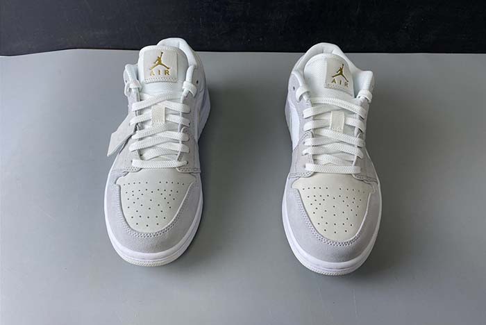 AIR JORDAN 1 LOW “SKY GREY” CV3043-100