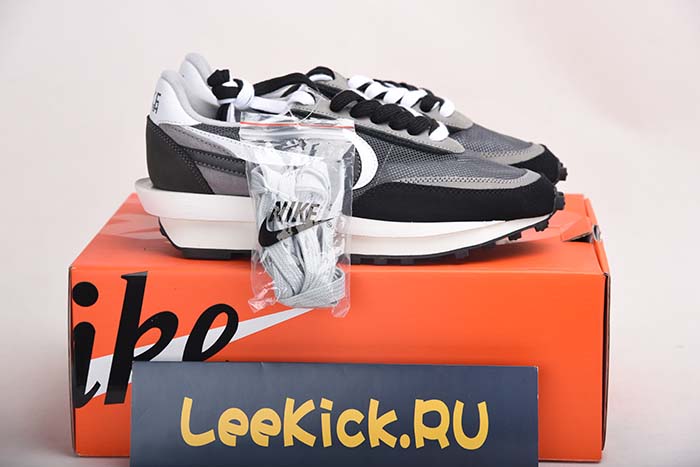 NIKE LD WAFFLE SACAI BLUE MULTI - BV0073-001