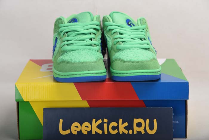 GRATEFUL DEAD X NIKE SB DUNK LOW “GREEN BEAR” CJ5378-300