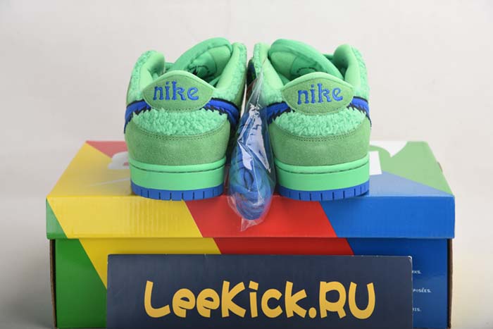 GRATEFUL DEAD X NIKE SB DUNK LOW “GREEN BEAR” CJ5378-300