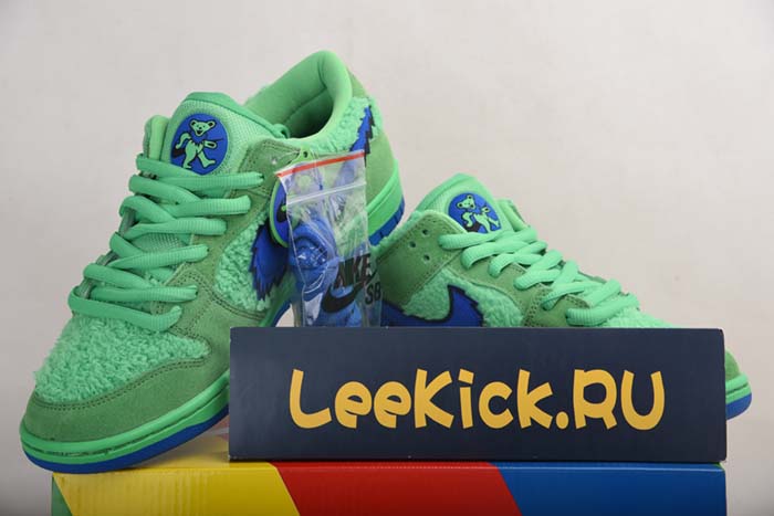 GRATEFUL DEAD X NIKE SB DUNK LOW “GREEN BEAR” CJ5378-300