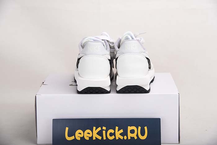 nike ldwaffle/sacai x D*or cn8898-002