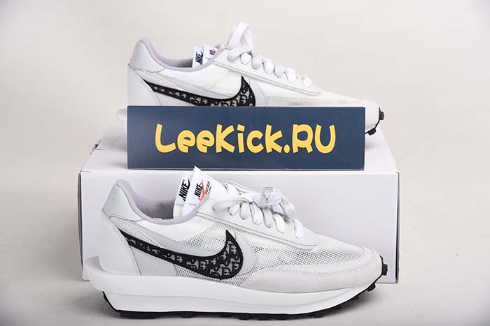 nike ldwaffle/sacai x D*or cn8898-002
