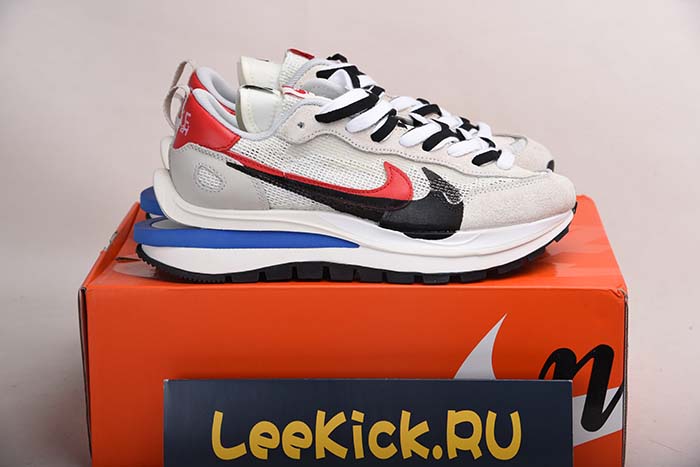 Sacai x Nike white red CV1363-100