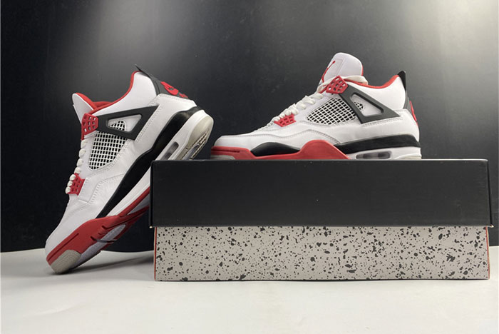 Air Jordan 4 “Fire Red” DC7770-160
