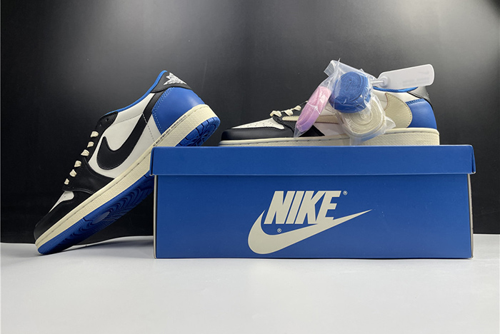 Travis Scott X Fragment X Air Jordan 1 Low-DM7866-140