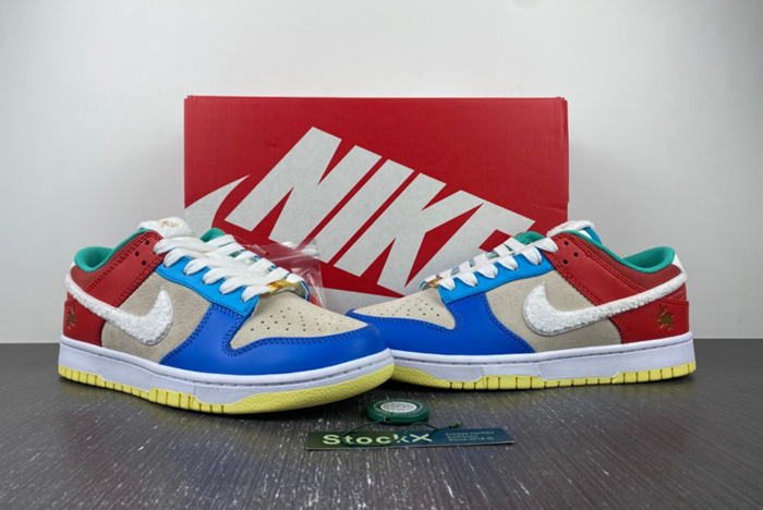 NIKE Dunk SB Low FD4203-111
