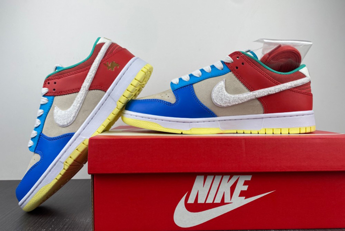 NIKE Dunk SB Low FD4203-111