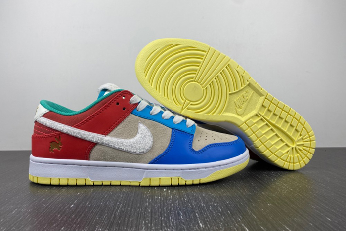 NIKE Dunk SB Low FD4203-111