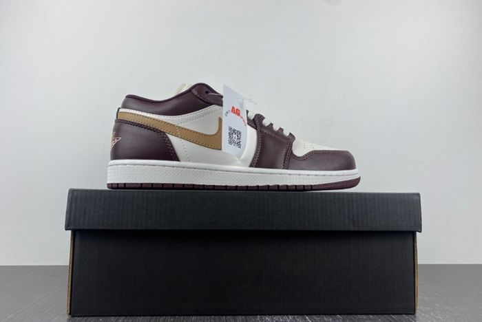 Air Jordan 1 Low Mocha Shadow Brown Sail DC0774-200