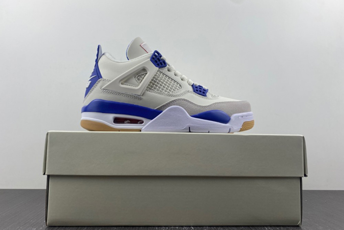 Nike SB x Air Jordan 4 ‘Retro Blue DR5415-107