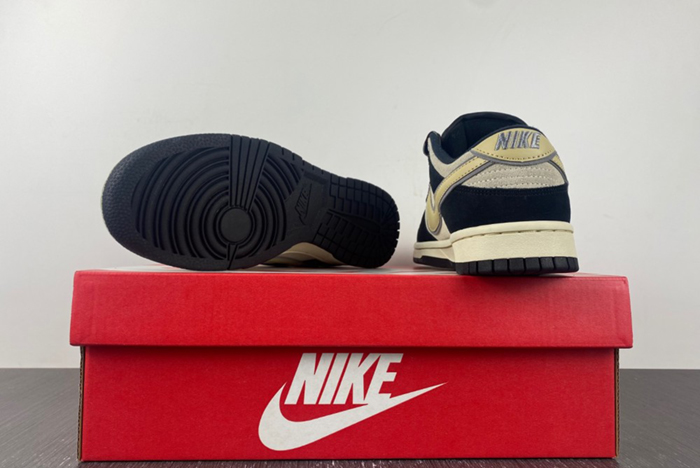 NIKE Dunk Low DV3054-001