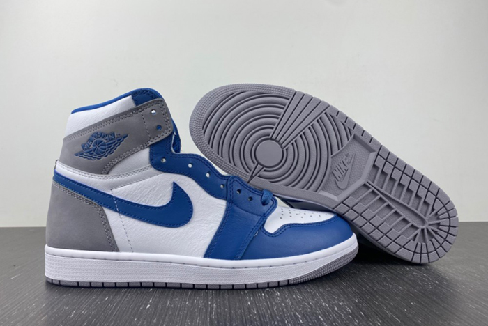 Air Jordan 1 High OG “True Blue” DZ5485-410