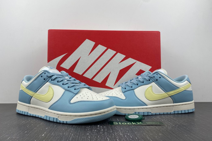 Nike Dunk Low 