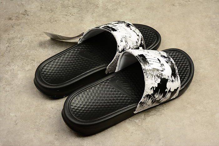 NIKE FILP FLOP