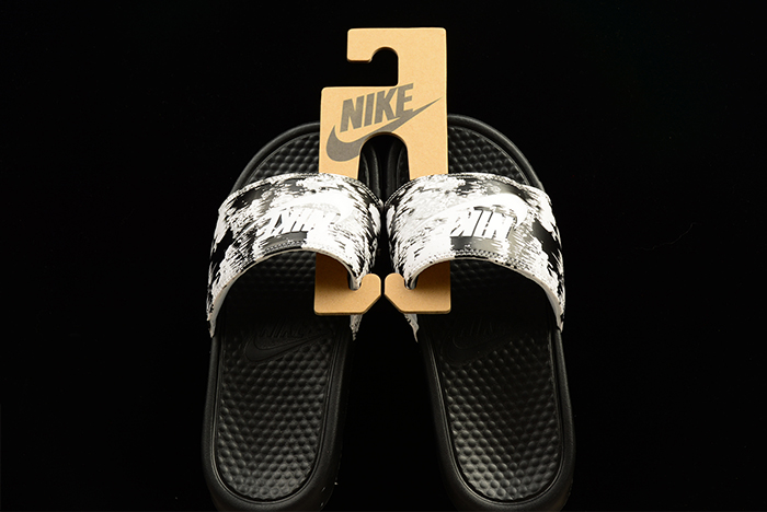 NIKE FILP FLOP