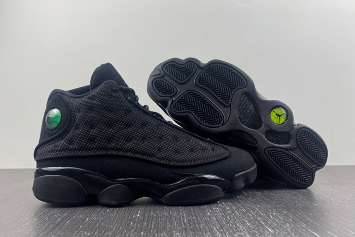 Air Jordan 13 “Black Cat”414571-011