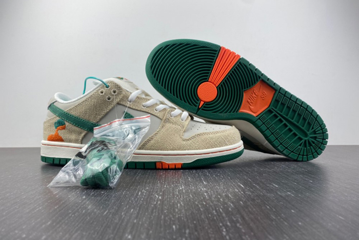 Jarritos x Nike SB Dunk Low FD0860-001
