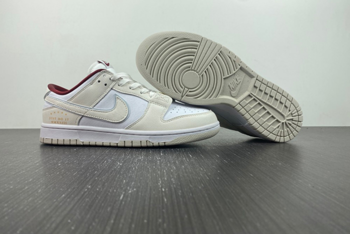 NikeDUNK LOW SE DV1160-100