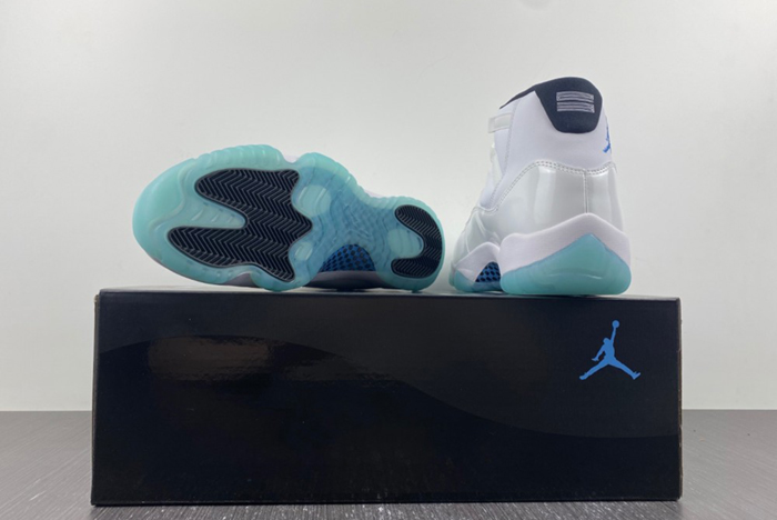 Air Jordan 11 "Legend Blue"378037-117