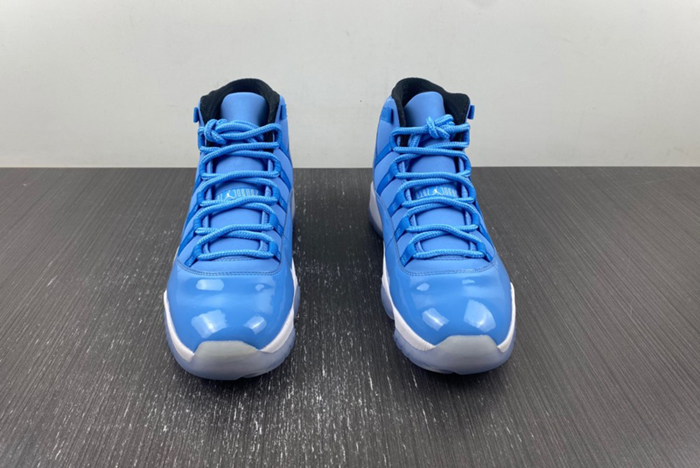 Air Jordan 11 717602-900