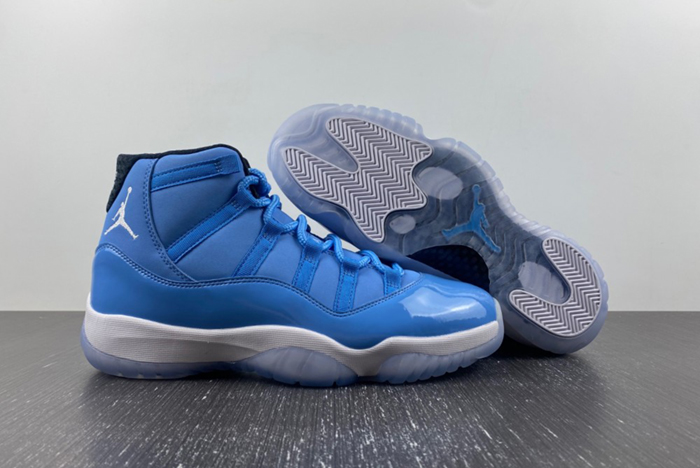 Air Jordan 11 717602-900