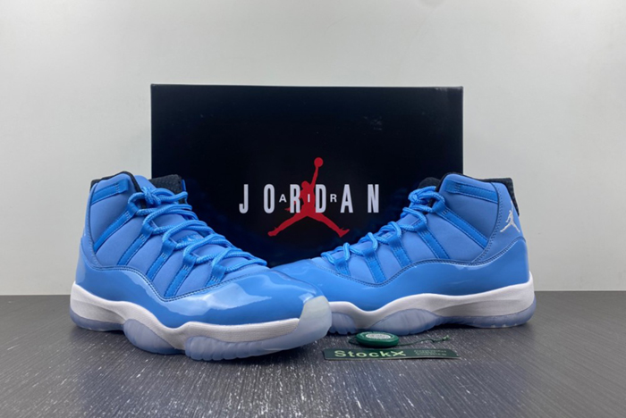Air Jordan 11 717602-900