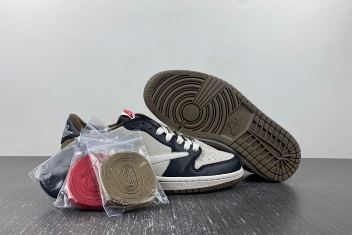 Travis Scott x Air Jordan 1 Low gray brown black