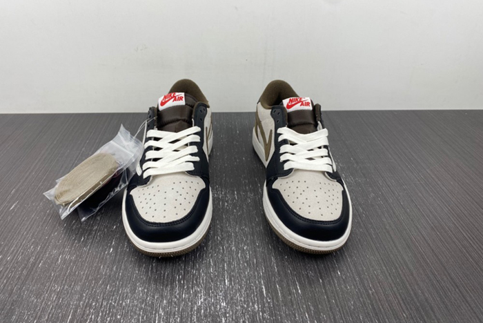 Travis Scott x Air Jordan 1 Low gray brown black