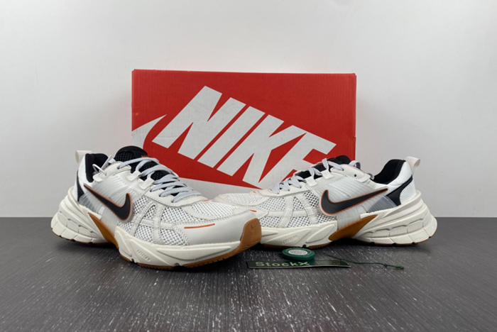 Nike Runtekk 3XL FD0736-101 -100 brown