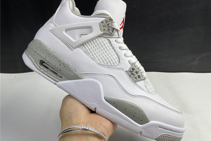 Air Jordan 4 Retro “White Oreo”CT8527-100