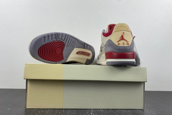 Travis Scott x Air Jordan 3 “Palomino”