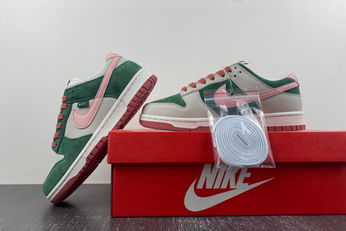 Nike Dunk Low “All Petals United”FN8923-061