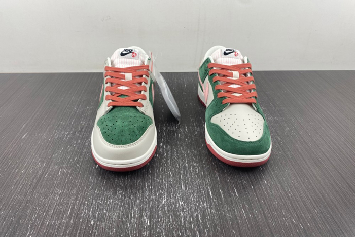 Nike Dunk Low “All Petals United”FN8923-061