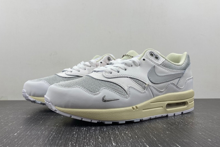 Patta x Nike Air Max 1 “White”DQ0299-100